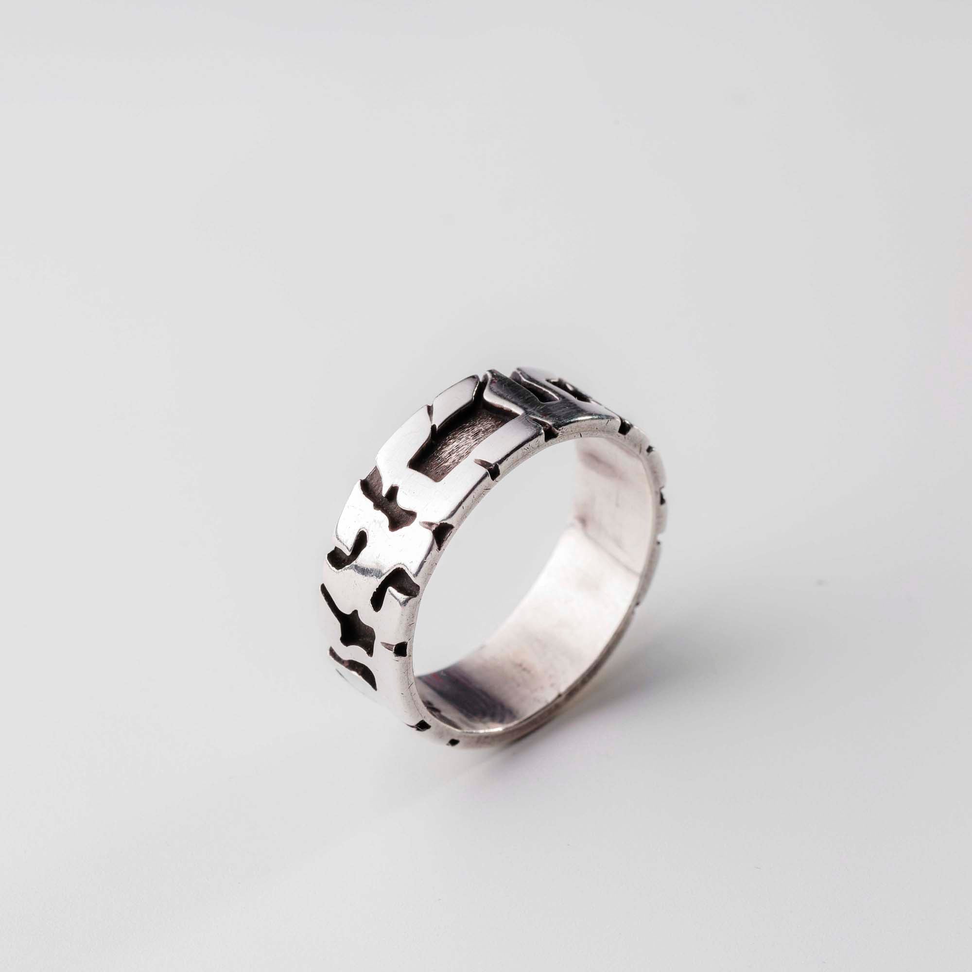 Ring R15