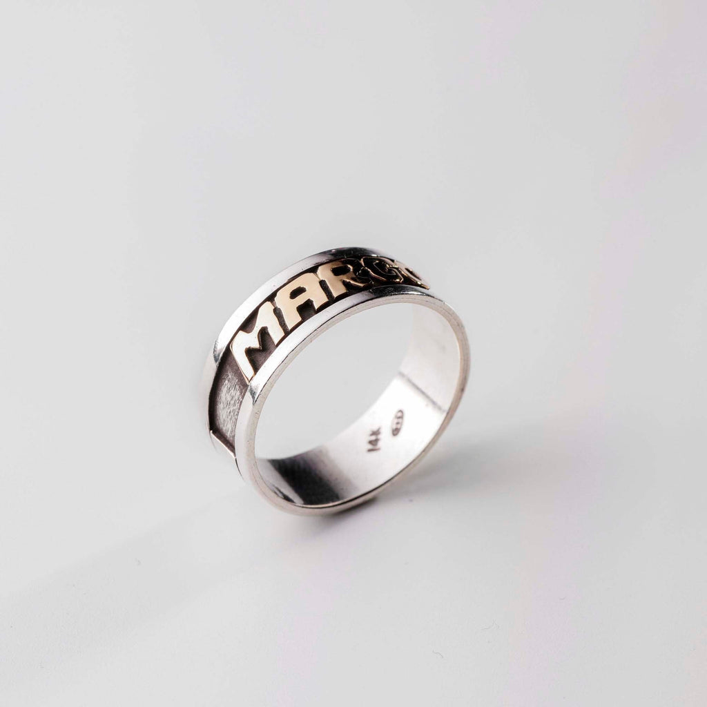 Ring R23 Gold lettering